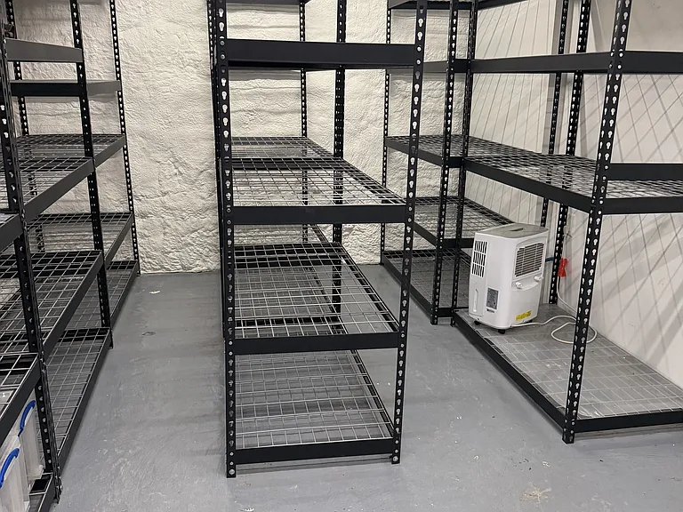 Storage Unit available for a separate $100 monthly fee.