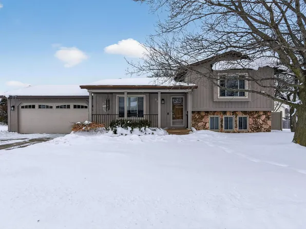 5875 Brookfarm Dr SE, Kentwood, MI 49508