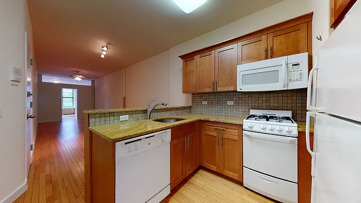 Rented by Bond New York | media 20