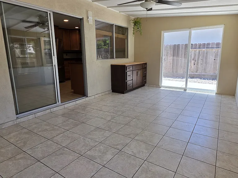 1921 Temescal Dr — Photo 16