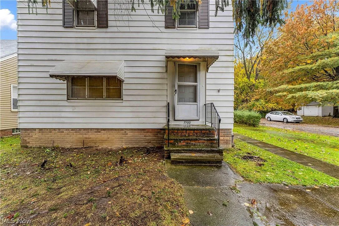 5500 South Blvd photo 1
