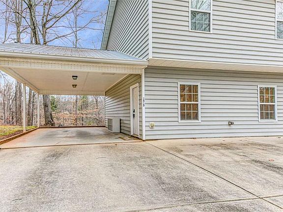 3rd image of 2535 Hickory Rd