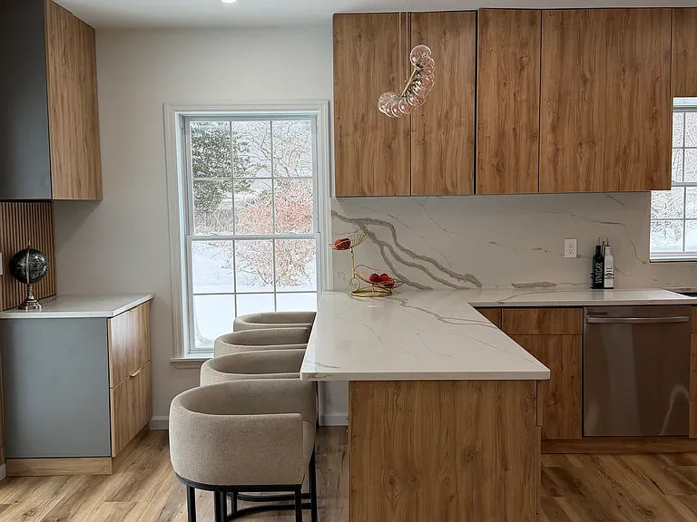 10 Coolidge Rd — Photo 7