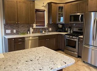 16 Center Pl, Chatham, NJ 07928