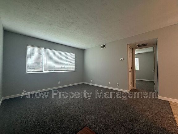 3rd image of 3840 S 46th St #8