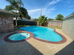 9842 Sagebark Dr, Houston, TX 77089