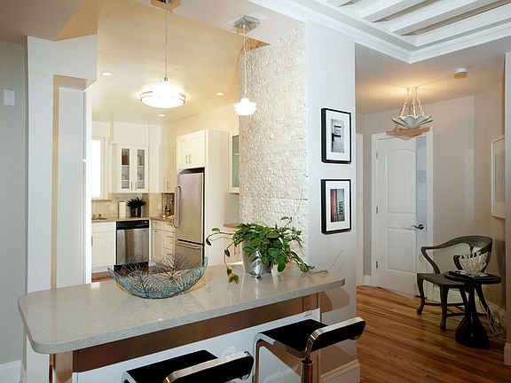 4th image of 850 Powell St APT 201
