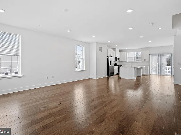 137 Ada Hightower Ave — Photo 10