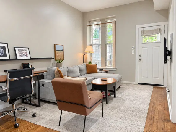 736 N Throop St, Chicago, IL