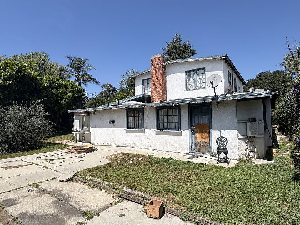 1st image of 13542 Erwin St