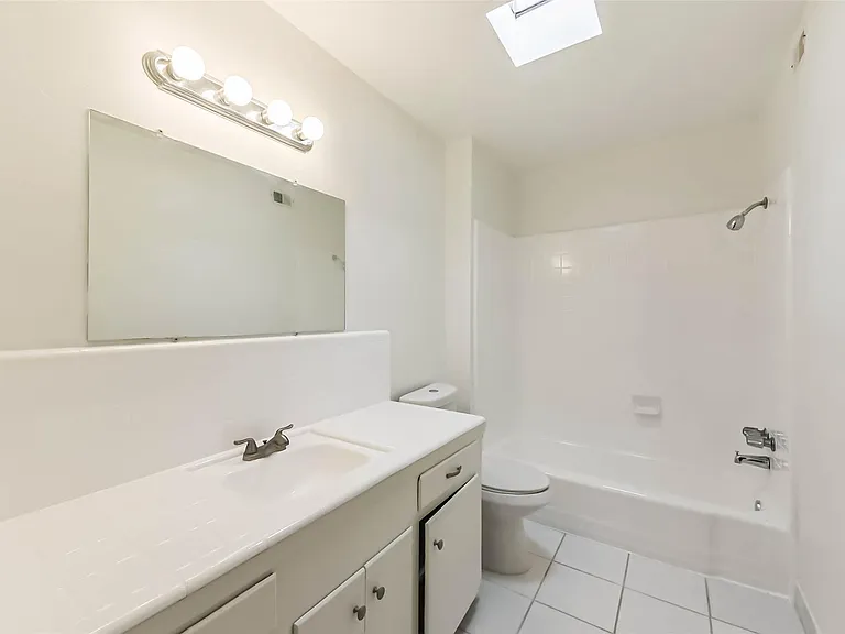 815 S Ripple Creek Dr #4 — Photo 8