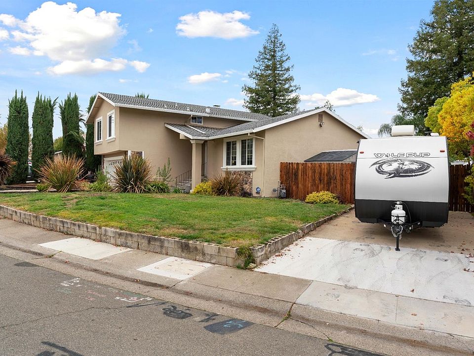 1st image of 8270 Scarlet Oak Cir