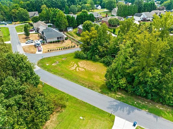 4th image of 3043 Lawson Ct #35 & 46