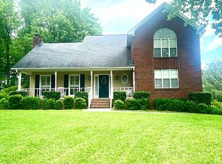 2208 Countrywood Cir, Sylacauga, AL 35150