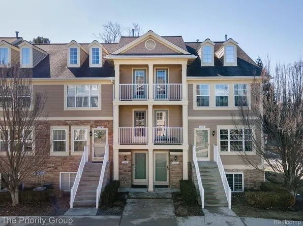 108 Evergreen Trl, Lake Orion, MI 48362