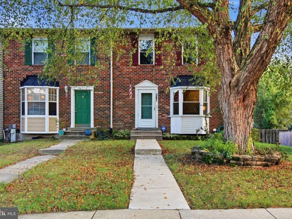 347 Cool Breeze Ct, Pasadena, MD 21122