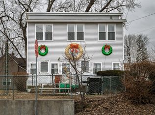 175 Pendexter Ave APT 2, Chicopee, MA 01013