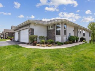 3545 Sawgrass Trl E, Eagan, MN 55123