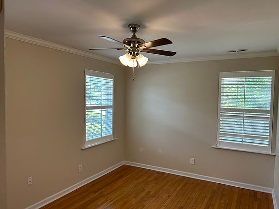 4th image of 2711 Clarkin Ave