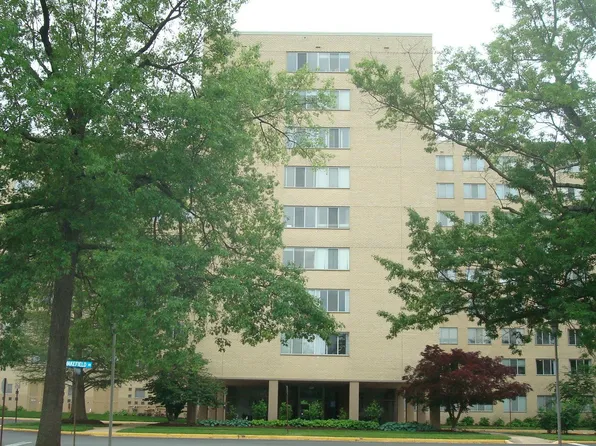 6641 Wakefield Dr APT 801, Alexandria, VA 22307