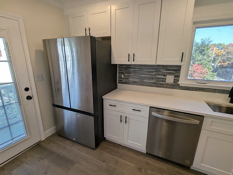 296 Fulton St — Photo 2