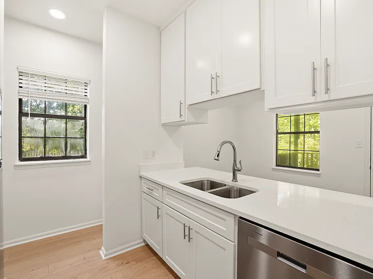 912 Marys Dr #C — Photo 6