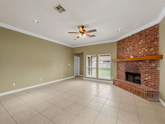 4th image of 10413 Granada Dr