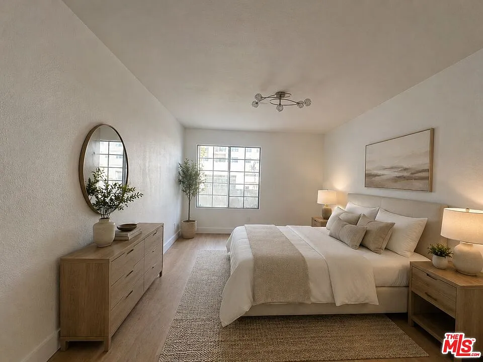 2 bed, 2.0 bath, 910 sqft, $4,000 — Photo 3