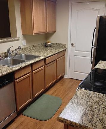 3rd image of 12039 Alta Carmel Ct Unit 137
