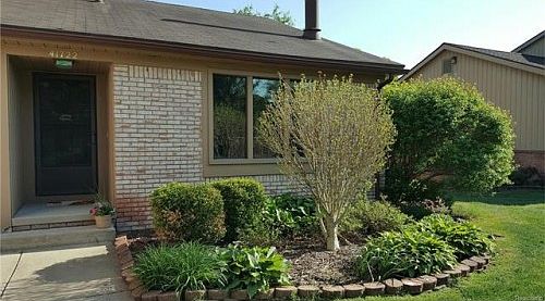 1st image of 41722 Bedford Dr