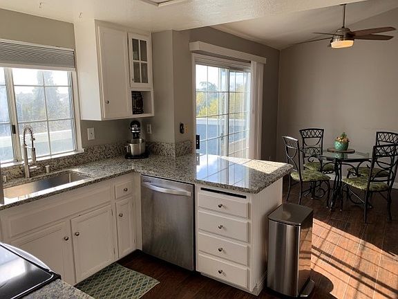 4th image of 2042 Mountain Vista Way