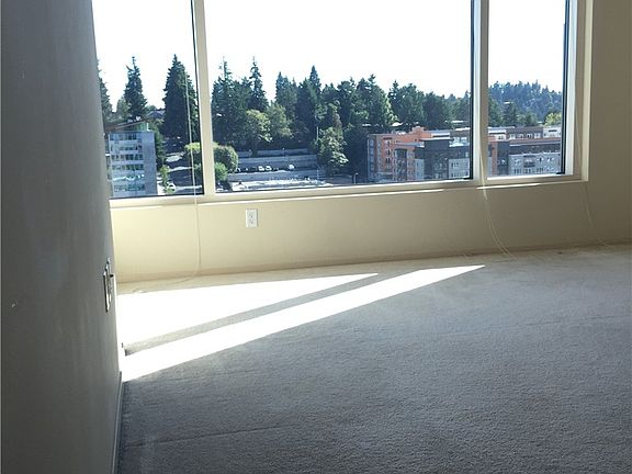 3rd image of 177 107th Ave NE APT 907