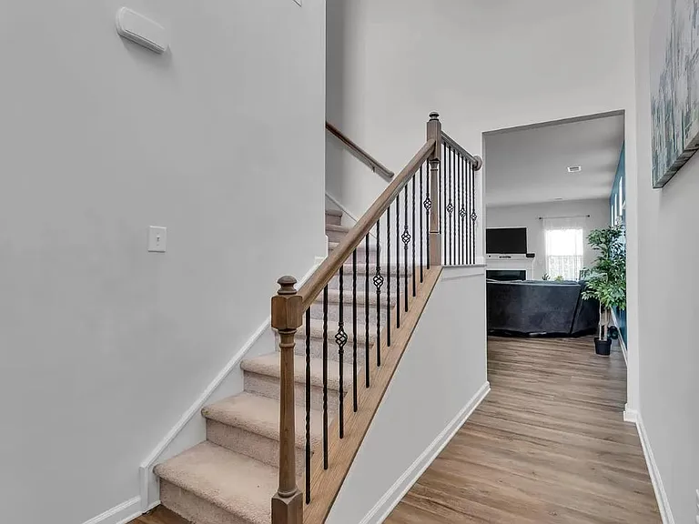 1174 Loggerhead Dr — Photo 3