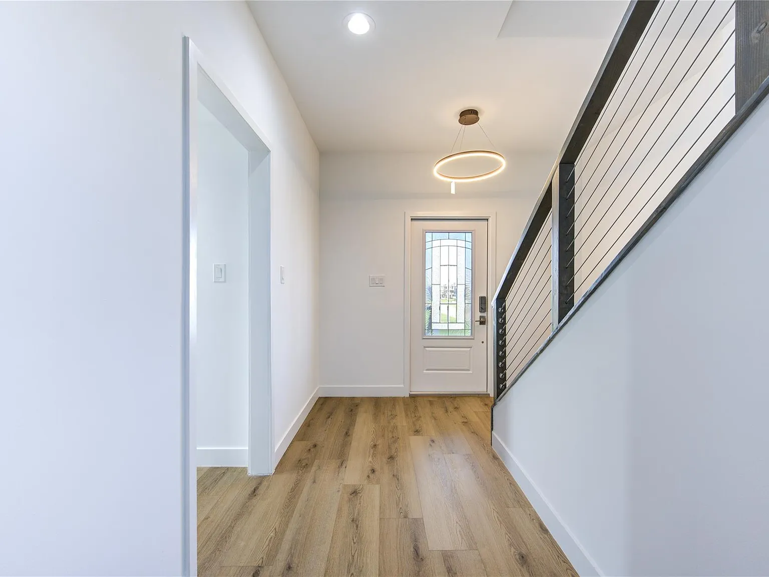 6 bed, 4.5 bath, 3244 sqft, $6,000 — Photo 4