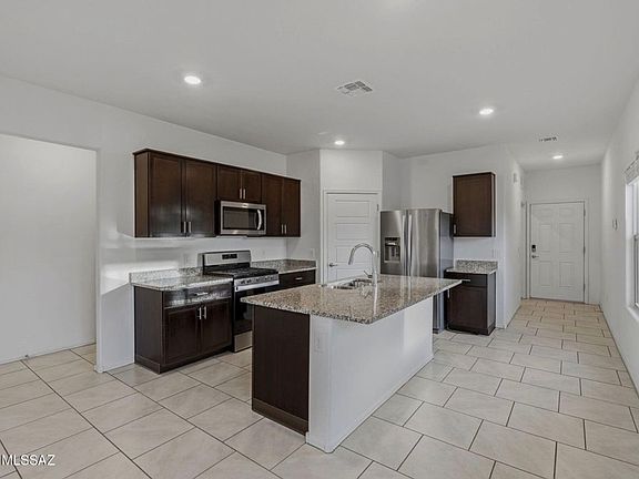 2nd image of 2557 E Calle Joya De Ventura