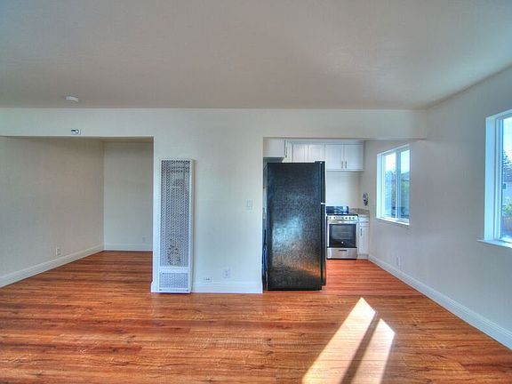 4th image of 2240 Angela Ct APT 12