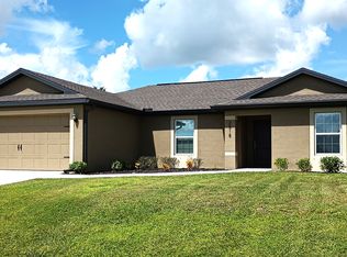 2818 NW 4th Ave, Cape Coral, FL 33993
