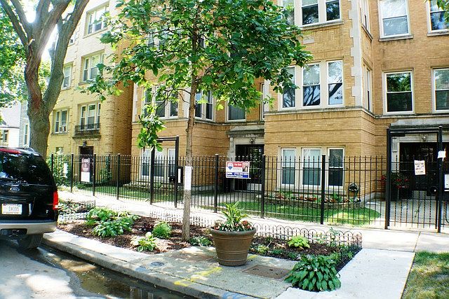 1st image of 4054 N Sacramento Ave APT 1
