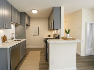 6943 Hazeltine Ave #7, Van Nuys, CA 91405