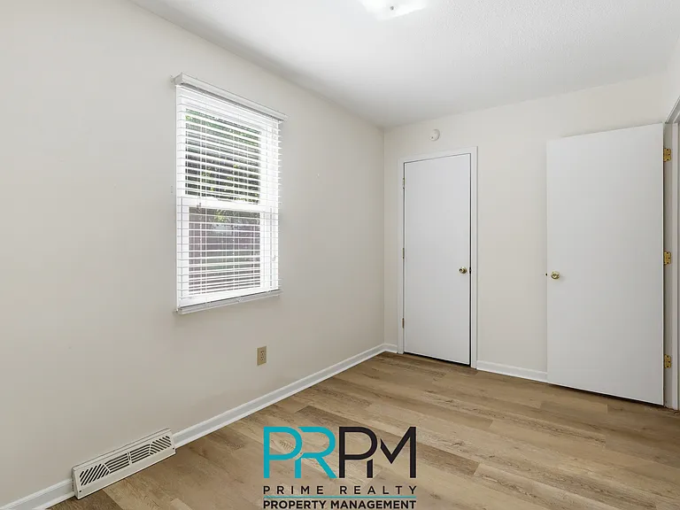 5 Parkstone Ct — Photo 15