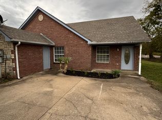 316-318 Mayo St, Howe, TX 75459