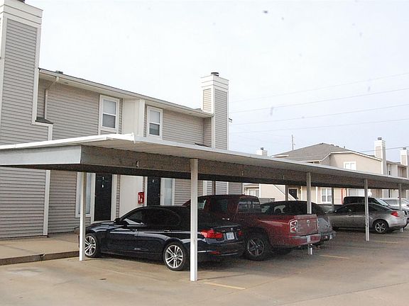 5th image of 1903 E 24th Ave
