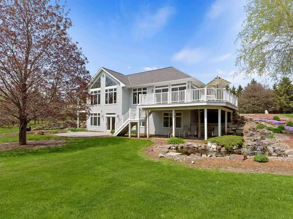 W7503 Country Dr, Beaver Dam, WI 53916