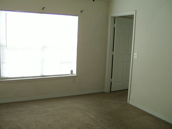 3rd image of 3478 Westchester Square Blvd APT 205