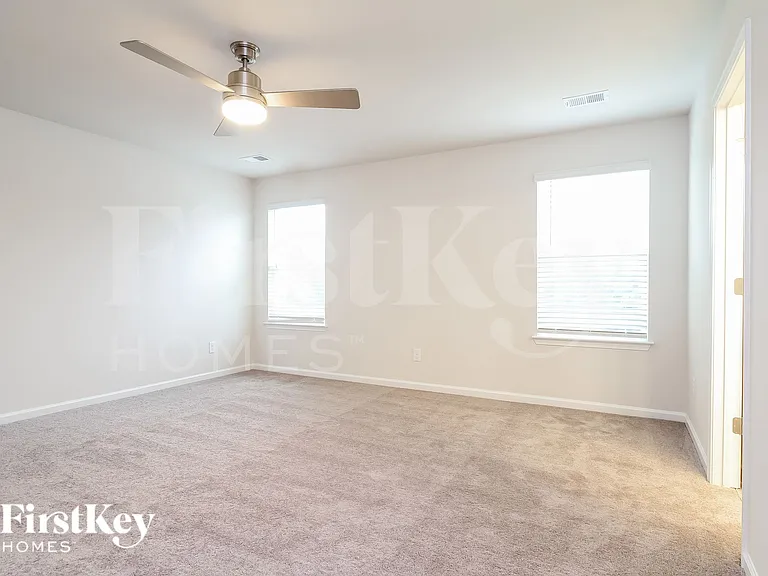 721 Ridgemoor Trl — Photo 8
