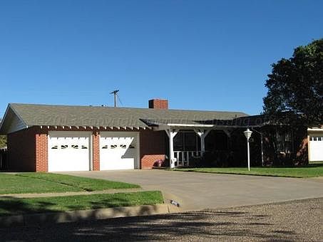 1st image of 1706 Chestnut Dr