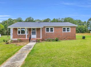 108 Mosley Rd, Greenwood, SC 29646