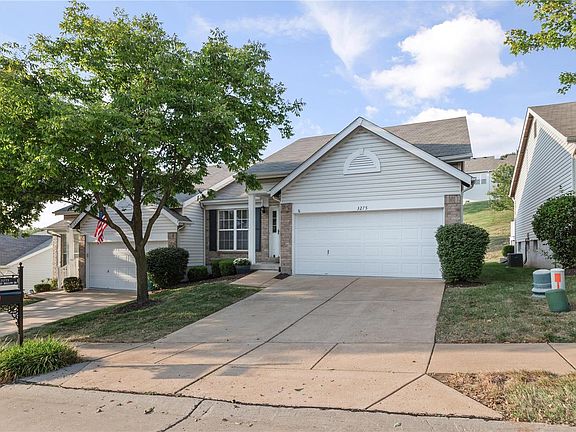 2nd image of 3275 Country Hollow Dr