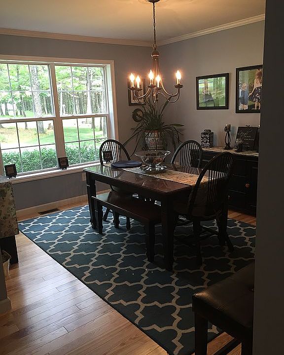 1st image of 24 Barrington Dr