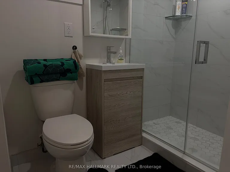 67 Saskatoon Dr #LOWER — Photo 18